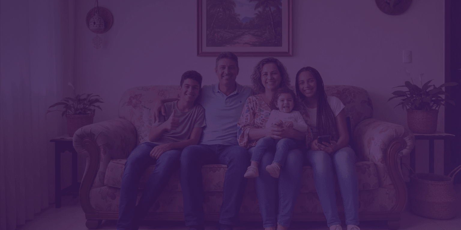 Família segura em casa com assistência residencial 24h